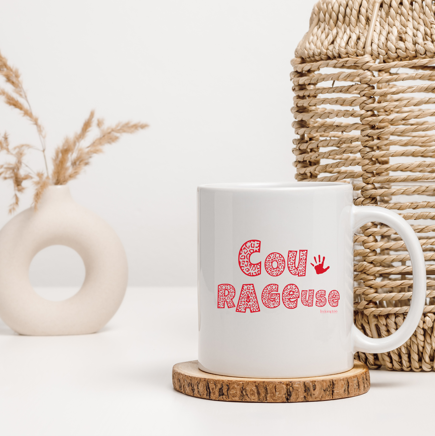 Mug blanc "Courageuse "Rouge Indomptée